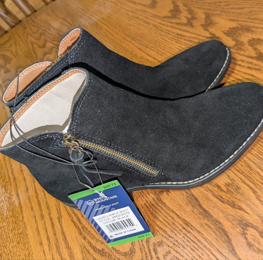 Ankle Boots. Woman's size 7.5